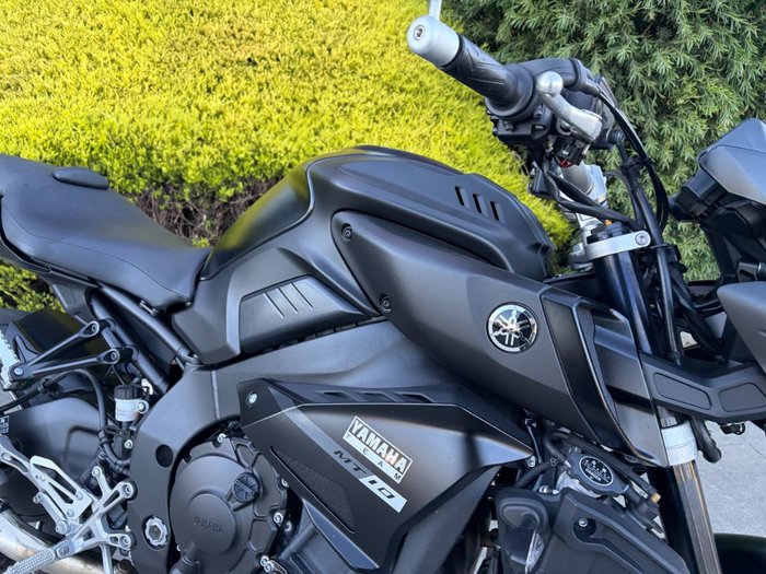 2018 Yamaha MT-10A Black