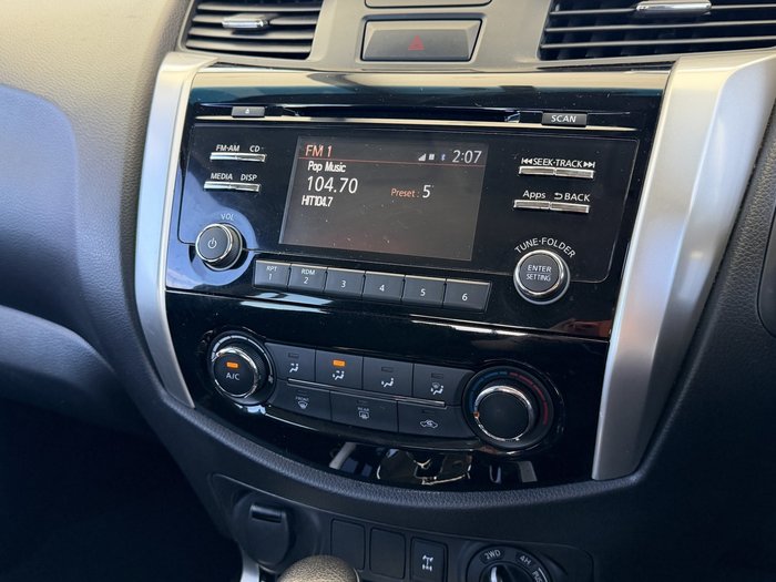 2015 Nissan Navara ST