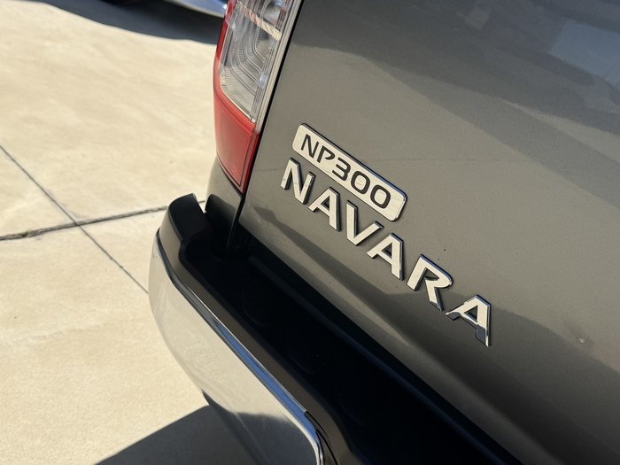2015 Nissan Navara ST