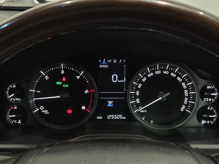 2018 Toyota Landcruiser Sahara VDJ200R 4X4 Dual Range White