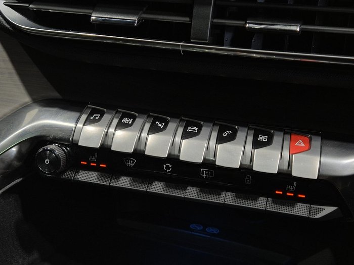 2021 Peugeot 5008 GT