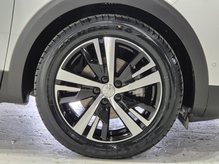 2021 Peugeot 5008 GT