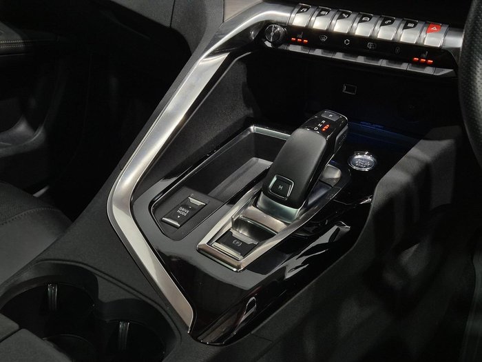 2021 Peugeot 5008 GT