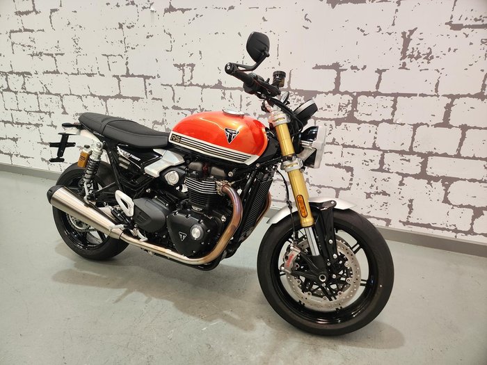 2025 Triumph Speed Twin 1200 RS Speed Twin Orange