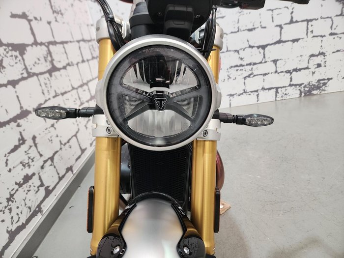 2025 Triumph Speed Twin 1200 RS Speed Twin Orange