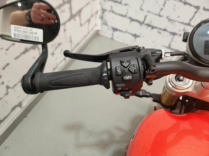 2025 Triumph Speed Twin 1200 RS Speed Twin Orange