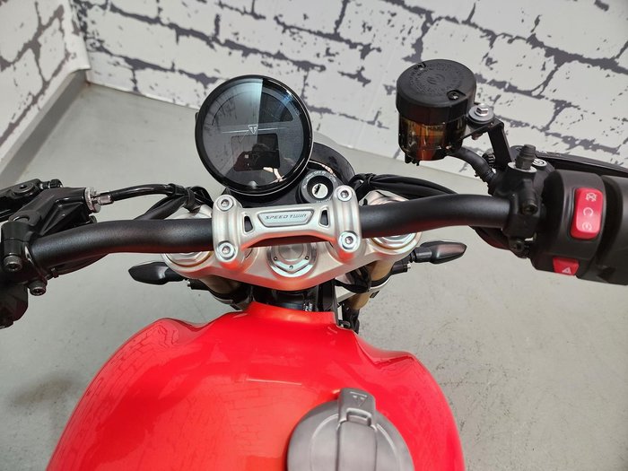 2025 Triumph Speed Twin 1200 RS Speed Twin Orange