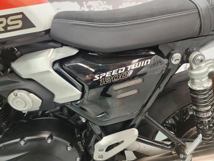 2025 Triumph Speed Twin 1200 RS Speed Twin Orange