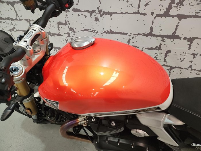 2025 Triumph Speed Twin 1200 RS Speed Twin Orange