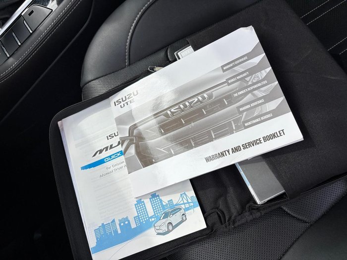 2021 Isuzu MU-X LS-T