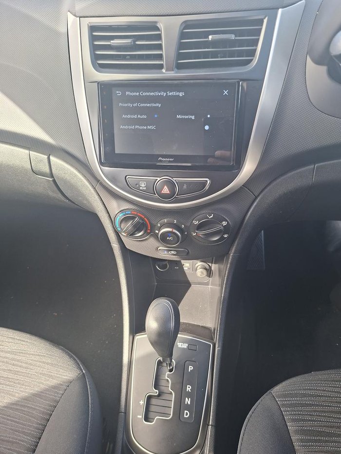 2014 Hyundai Accent Active