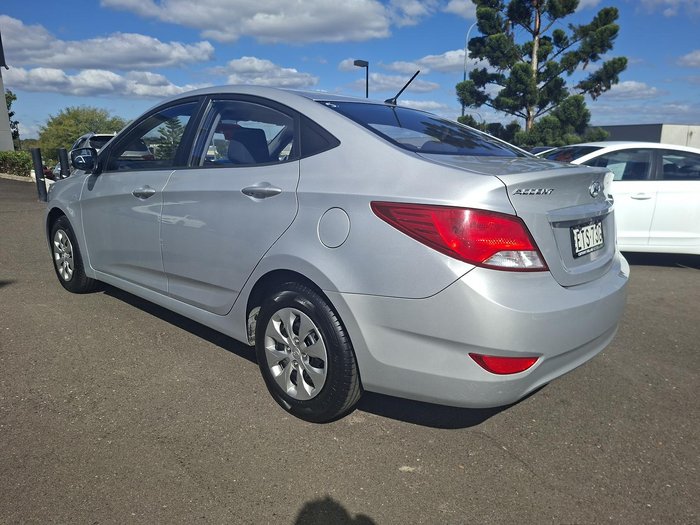 2014 Hyundai Accent Active