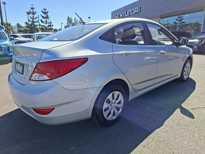 2014 Hyundai Accent Active