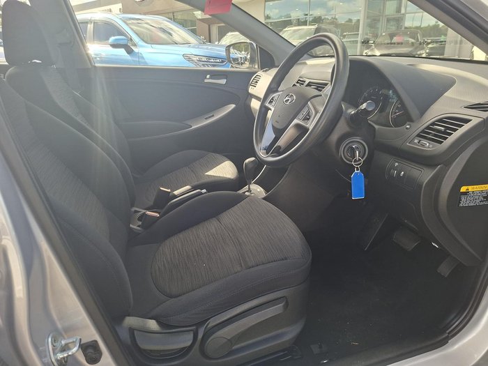 2014 Hyundai Accent Active