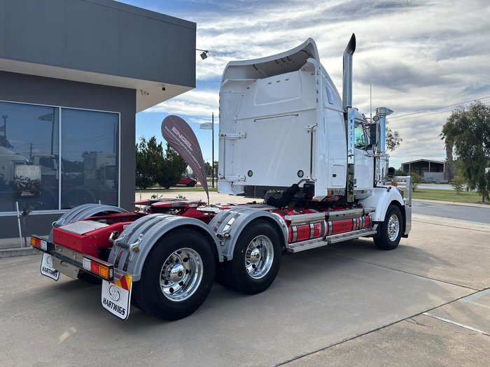 2020 Western Star 4800 Series 4800 FXB White