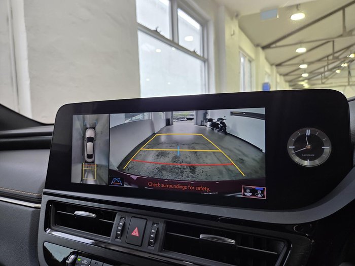 2021 Lexus ES 300h Sports Luxury