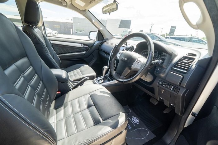 2019 Isuzu MU-X LS-T