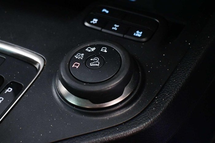 2020 Ford Everest Sport