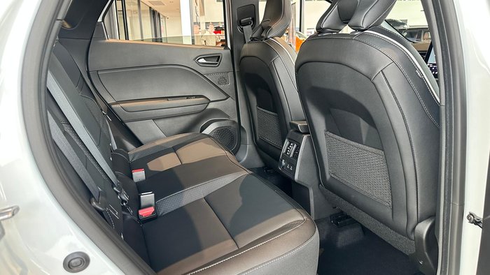 2025 Mitsubishi ASX Exceed XE MY25 Crystal White with Onyx Black Roof