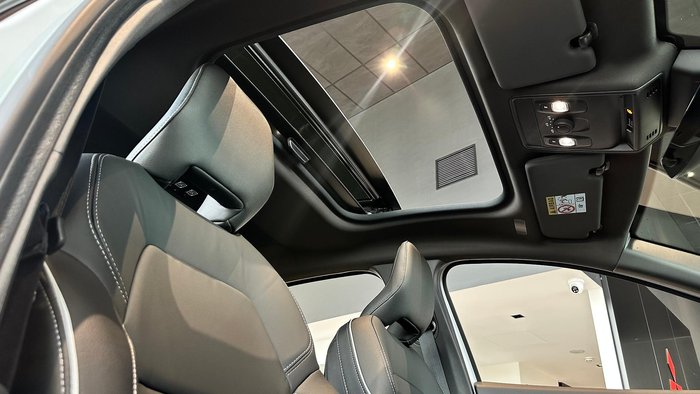 2025 Mitsubishi ASX Exceed XE MY25 Crystal White with Onyx Black Roof