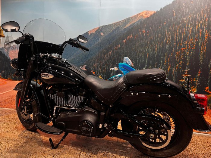 2024 Harley-Davidson Heritage Classic 114 (FLHCS)
