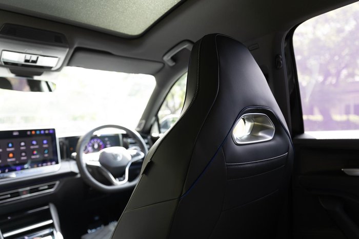 2025 Volkswagen Tiguan 150TSI R-Line