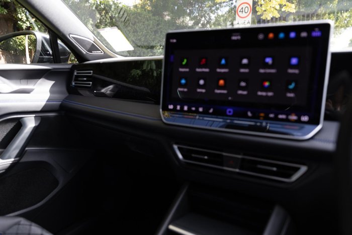 2025 Volkswagen Tiguan 150TSI R-Line