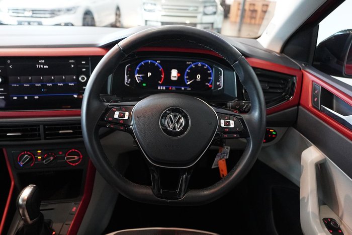 2018 Volkswagen Polo beats