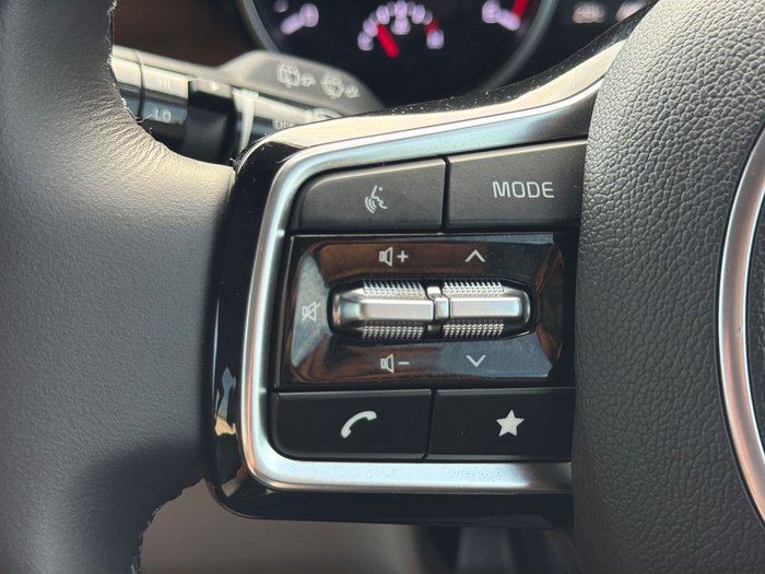 2023 Kia Carnival SLi