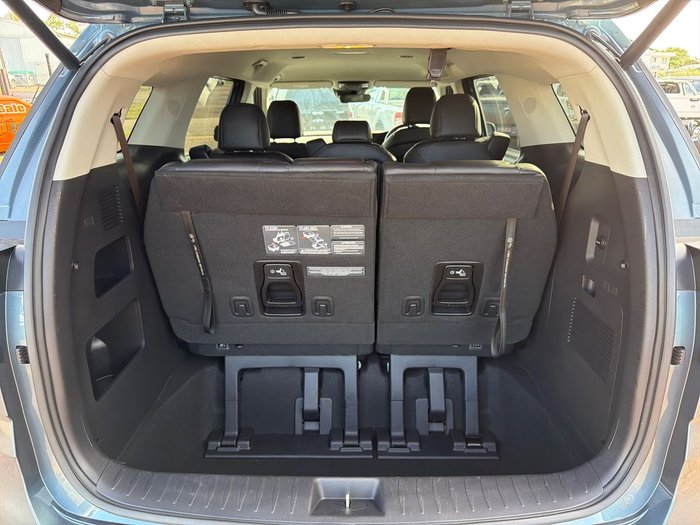 2023 Kia Carnival SLi