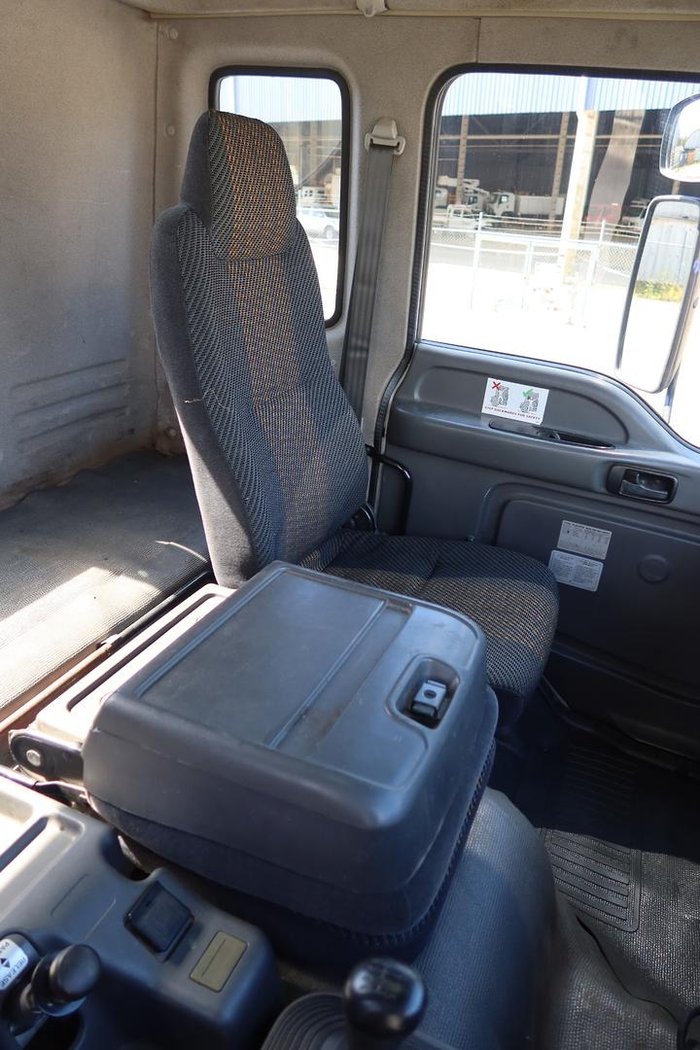 2007 Isuzu F Series FSS 550