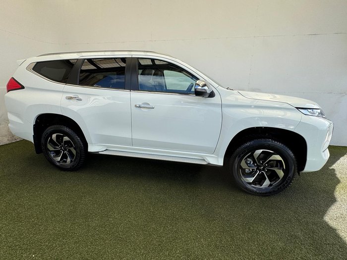 2024 Mitsubishi Pajero Sport Exceed