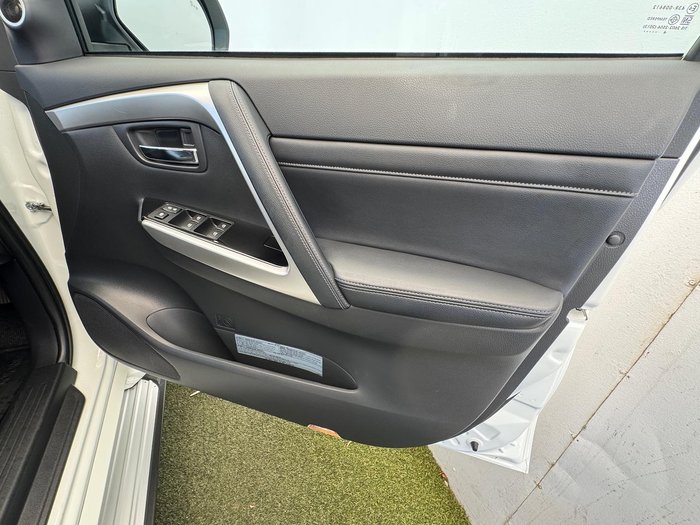 2024 Mitsubishi Pajero Sport Exceed