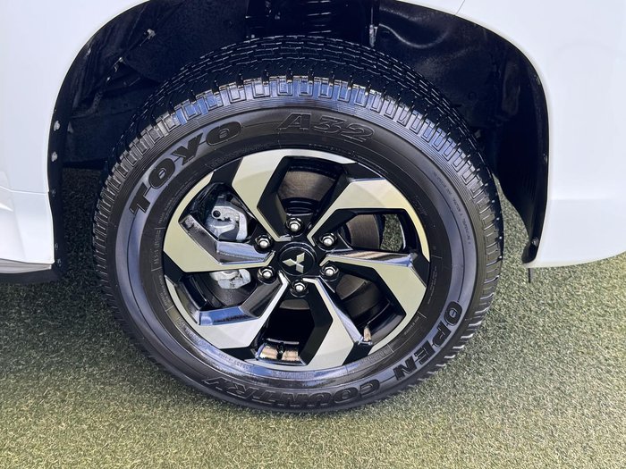 2024 Mitsubishi Pajero Sport Exceed