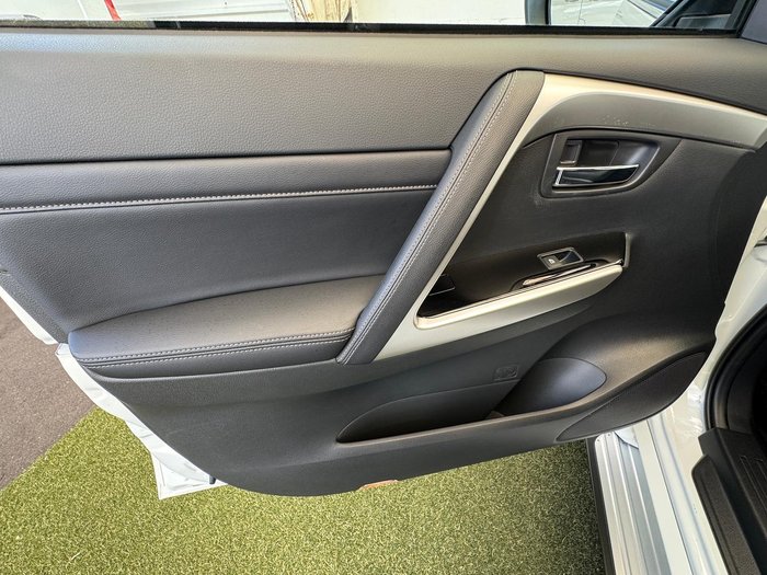 2024 Mitsubishi Pajero Sport Exceed