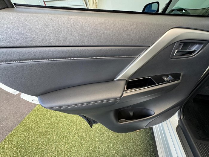 2024 Mitsubishi Pajero Sport Exceed