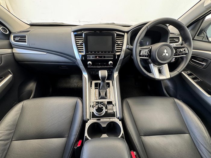 2024 Mitsubishi Pajero Sport Exceed