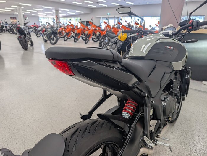 2026 Triumph TRIDENT 660 (LAMS) grey