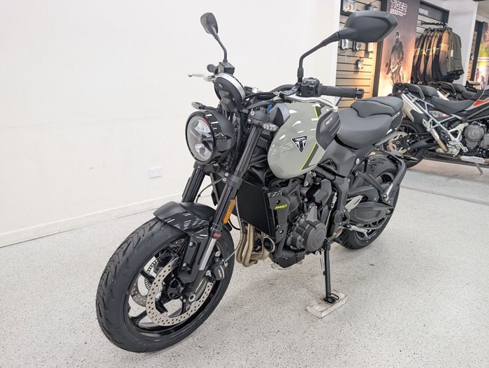 2026 Triumph TRIDENT 660 (LAMS) grey