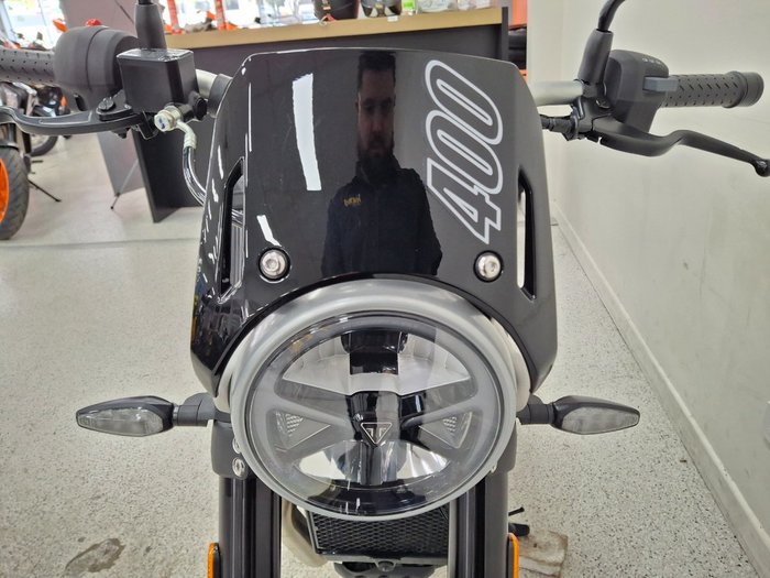 2026 Triumph SPEED 400 Black