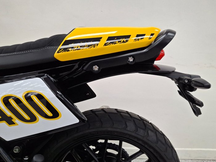 2026 Triumph SPEED 400 Yellow