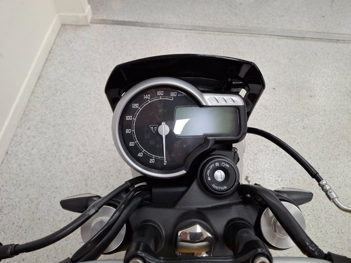 2026 Triumph SPEED 400 Yellow