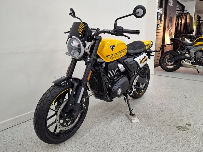 2026 Triumph SPEED 400 Yellow