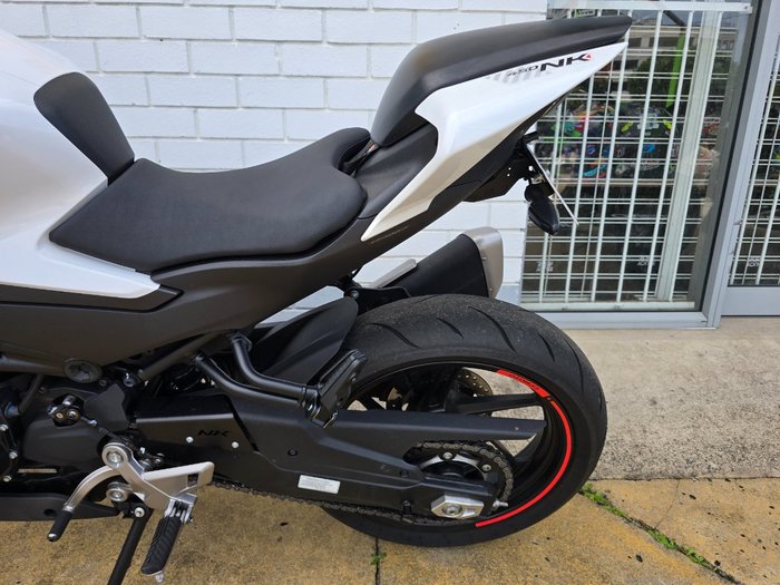 2024 CFMOTO 450 NK White