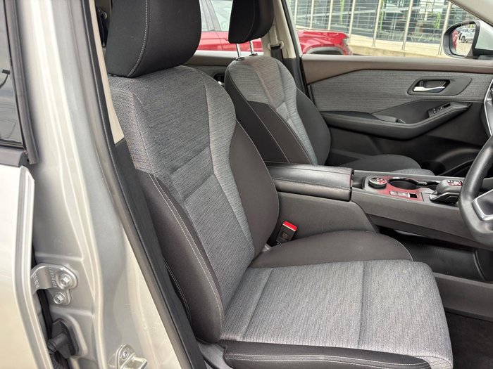 2024 Nissan X-TRAIL ST