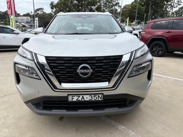 2024 Nissan X-TRAIL ST