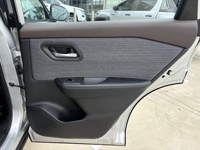 2024 Nissan X-TRAIL ST