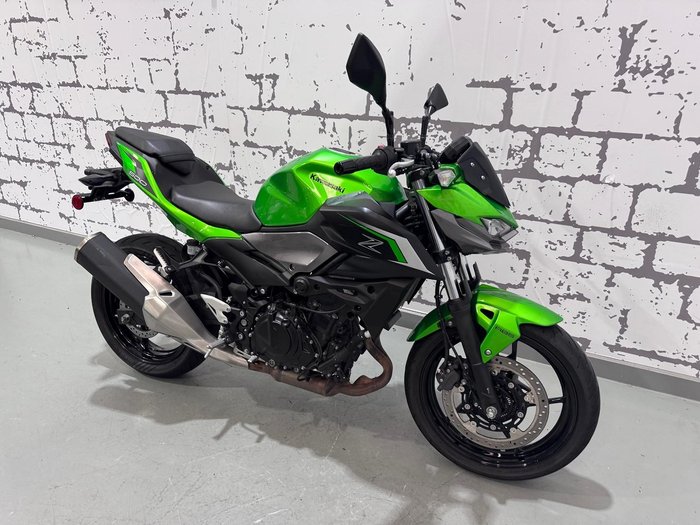 2025 Kawasaki Z500 (ER500) Z Green