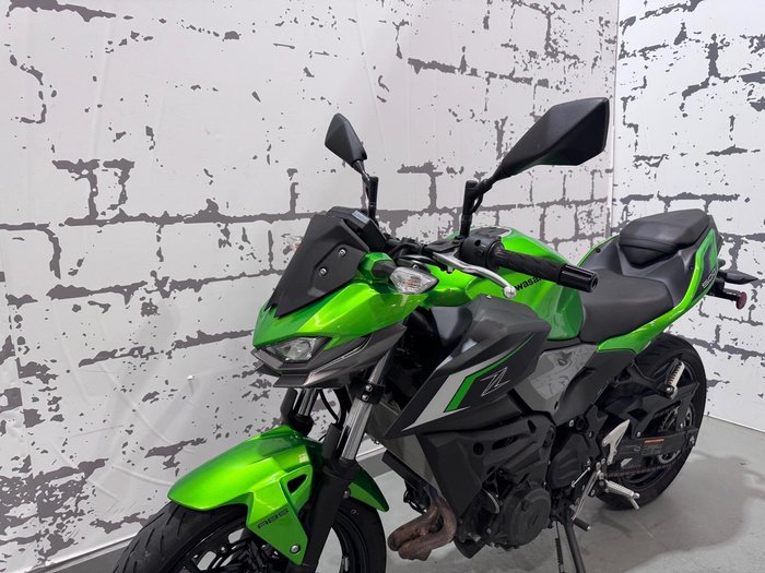 2025 Kawasaki Z500 (ER500) Z Green