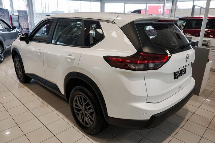 2025 Nissan X-TRAIL ST